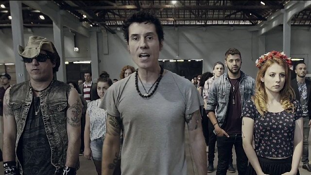 capital inicial | capital inicial coraçao vazio | coração vazio | thiago castanho | musica | clipe | videoclipe | letra de musica | musica gratis