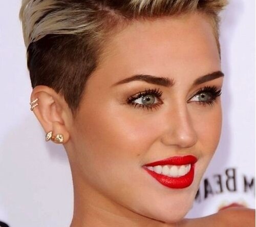 Miley Cyrus lança novo single. Ouça Nightmare